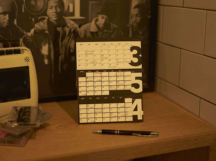 3ヶ月カレンダー 3's Calendar スリーズカレンダー